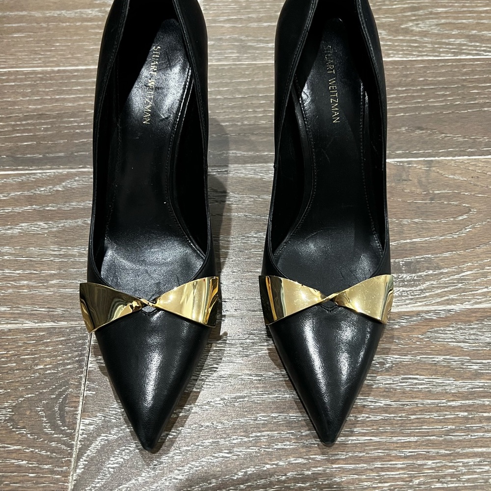 Stuart Weitzman Black Leather Pointed-Toe Pumps with Gold Bow Trim